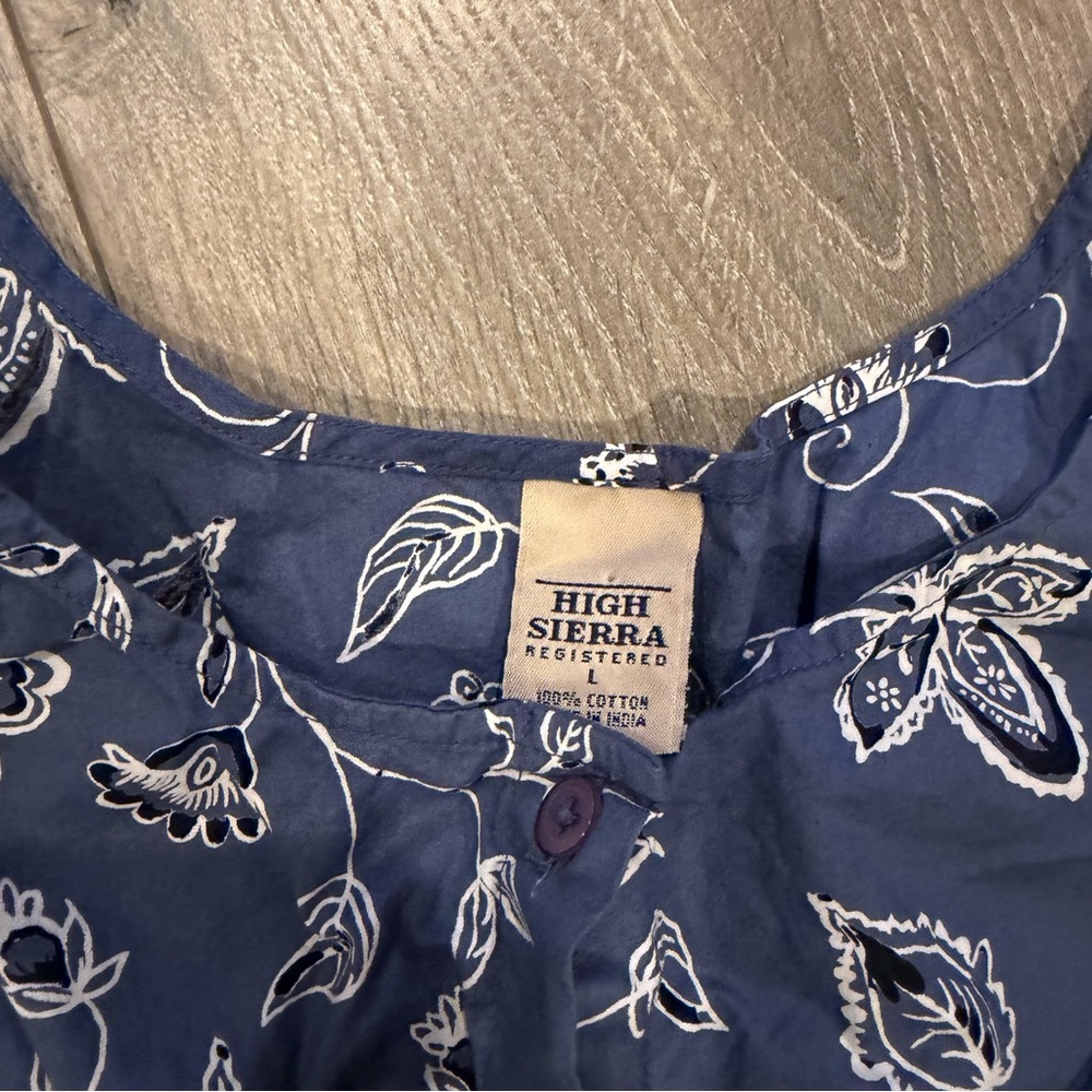 High Sierra Blue Floral Button-Front Tank Top 100% cotton, Size Large - Picture 2 of 3